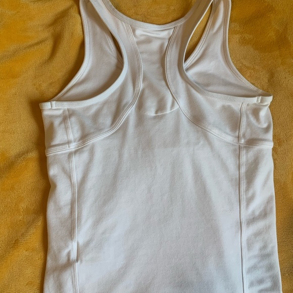 Nike woman’s tank top white - Picture 5 of 9